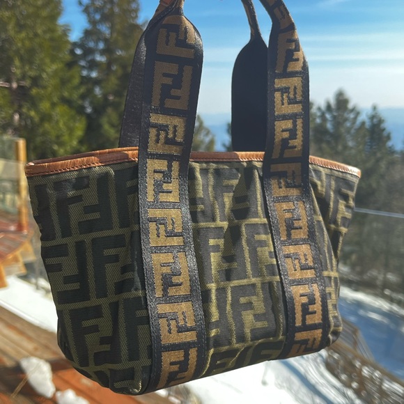 Fendi: Mini Padlock & Key Zucca FF Monogram Nylon Leather Brown Tote Bag *RARE* - Picture 12 of 17